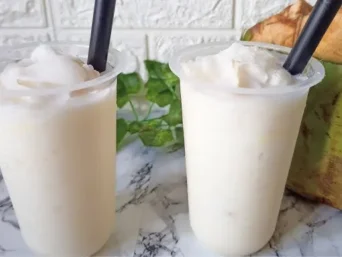 Benefits of Coconut Smoothies